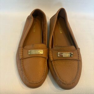 COACH size 9 women’s Fredrica tan leather loafers